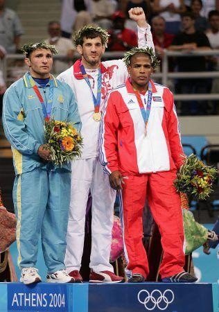 в Афинах-2004 Бувайсар второй раз стал олимпийским чемпионом.