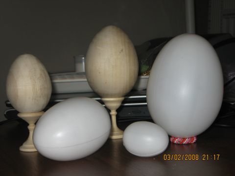 Пасхальные яйца из бисера