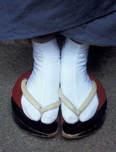 http://znamus.ru/img/page/2009-06-07/japan_shoes/66027555.jpg